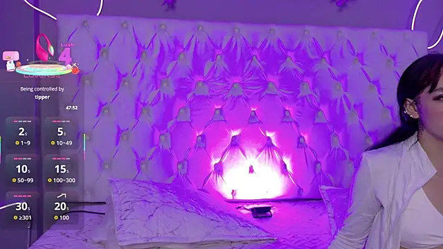 Megan  cole1 online show from 16, 12, 2025