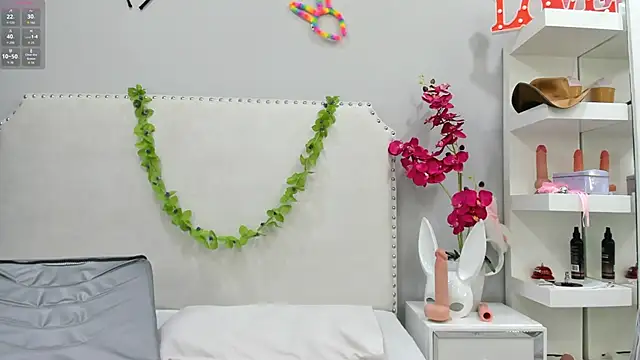 KoraSweett online show from 30, 9, 2025