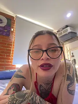 Snapshot of KoraSweett chatting on 4, 2, 2026 KoraSweett online show from 4, 2, 2026