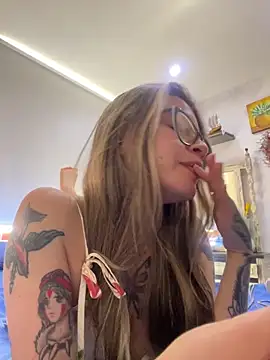 Snapshot of KoraSweett chatting on 21, 2, 2026 KoraSweett online show from 21, 2, 2026