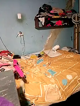 miroqui143 online show from 3, 10, 2025