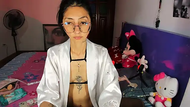 Anais lux online show from 15, 6, 2026