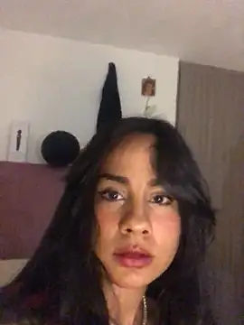 Snapshot of SelinaCatt_ chatting on 11, 10, 2025 SelinaCatt  online show from 11, 10, 2025