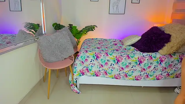 LusyKitty online show from 15, 9, 2025