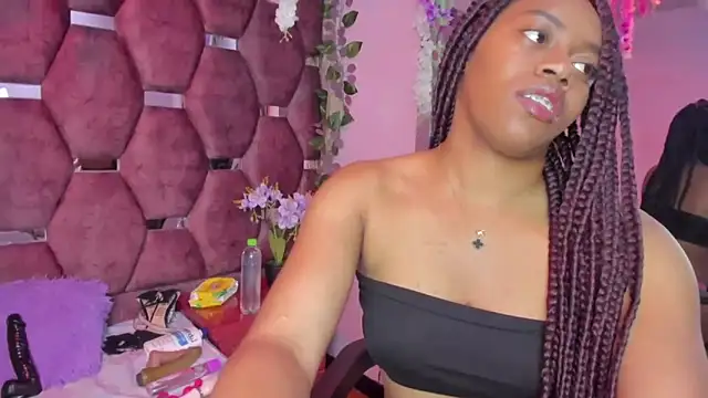 Thiana Taylor online show from 20, 12, 2025