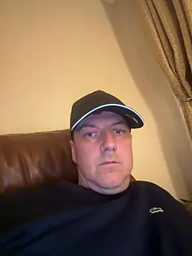 Snapshot of Eddiejeff chatting on 7, 4, 2026 Eddiejeff online show from 7, 4, 2026