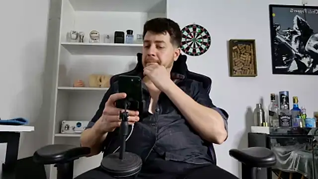 aaron nvk online show from 28, 11, 2025