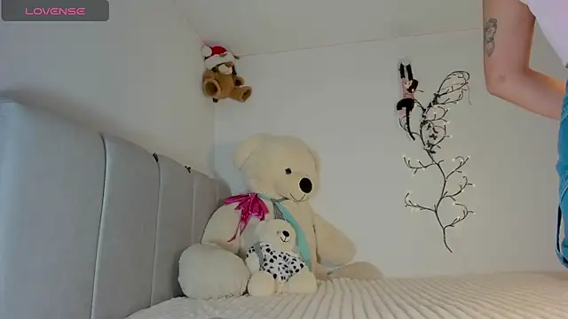 Snapshot of Sarahcutexoxox chatting on 23, 5, 2026 Sarahcutexoxox online show from 23, 5, 2026