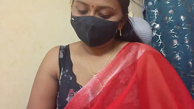 Snapshot of Pavani-Sexy chatting on 4, 6, 2026 Pavani-Sexy online show from 4, 6, 2026
