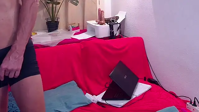 IvonneAndDom online show from 25, 6, 2026