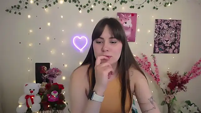 Amanda Bright  online show from 13, 5, 2026