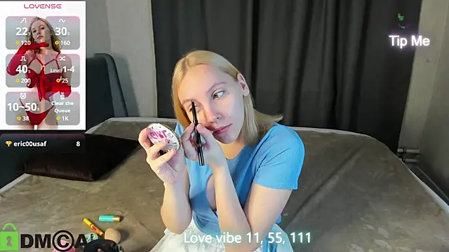 Snapshot of Anna_Chelsea chatting on 9, 10, 2025 Anna Chelsea online show from 9, 10, 2025