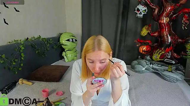 Snapshot of Anna_Chelsea chatting on 27, 10, 2025 Anna Chelsea online show from 27, 10, 2025