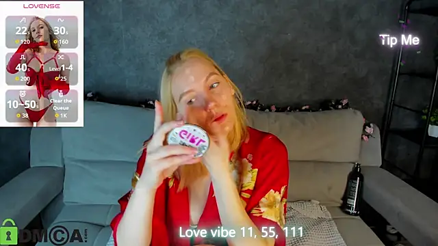 Snapshot of Anna_Chelsea chatting on 12, 11, 2025 Anna Chelsea online show from 12, 11, 2025