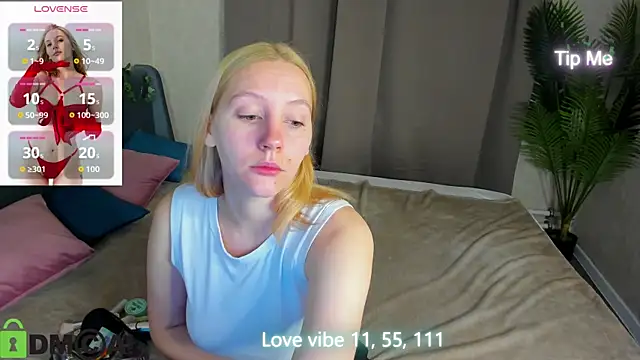 Snapshot of Anna_Chelsea chatting on 18, 12, 2025 Anna Chelsea online show from 18, 12, 2025