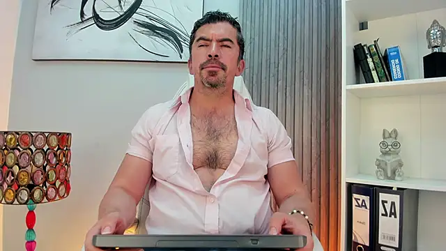 Snapshot of JuanKFit_45 chatting on 1, 7, 2026 JuanKFit 45 online show from 1, 7, 2026