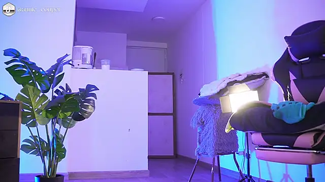 AnnieCouperr online show from 27, 2, 2026