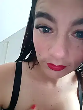 Demy Rhoades online show from 7, 10, 2025