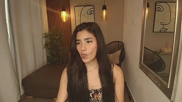 Lia Mar  online show from 20, 9, 2025