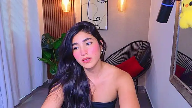 Lia Mar  online show from 28, 5, 2026