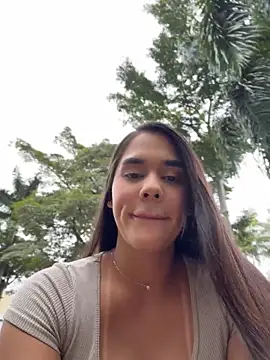 BellaLeclair online show from 20, 6, 2026