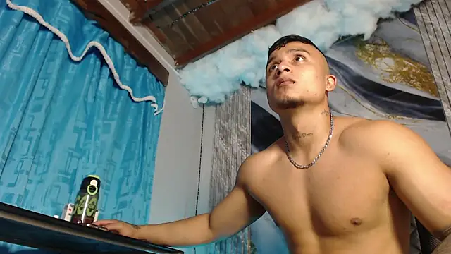 Snapshot of ThiagoBlaze chatting on 15, 7, 2026 ThiagoBlaze online show from 15, 7, 2026