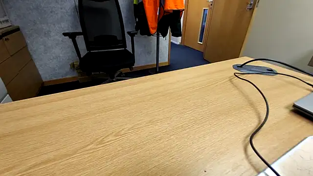 Snapshot of Oorse1966 chatting on 28, 10, 2025 Oorse1966 online show from 28, 10, 2025