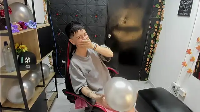  Hannah Hot online show from 8, 3, 2026