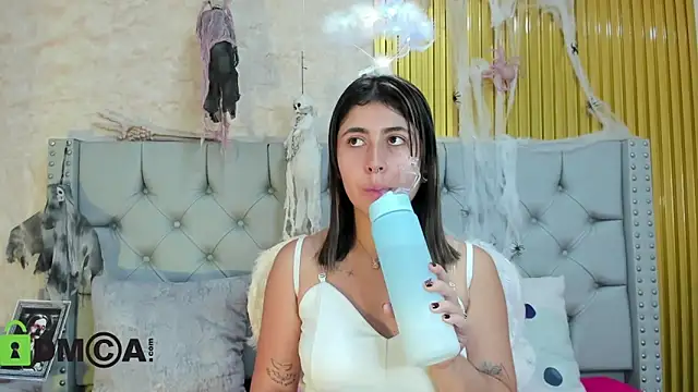 Skarlet 04 online show from 27, 10, 2025