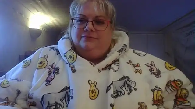 Snapshot of Kinkyhousewife83 chatting on 20, 11, 2025 Kinkyhousewife83 online show from 20, 11, 2025