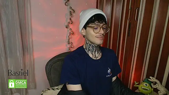 Mihail leroy online show from 18, 10, 2025