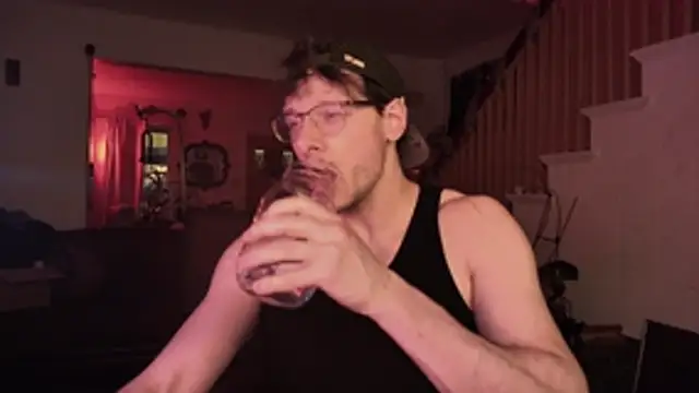 MasterDaddyCool online show from 8, 5, 2026