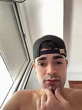 Snapshot of joseemontilla chatting on 3, 10, 2025 joseemontilla online show from 3, 10, 2025