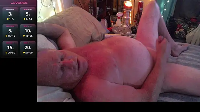 Snapshot of Pussyeat2please chatting on 2, 3, 2026 Pussyeat2please online show from 2, 3, 2026