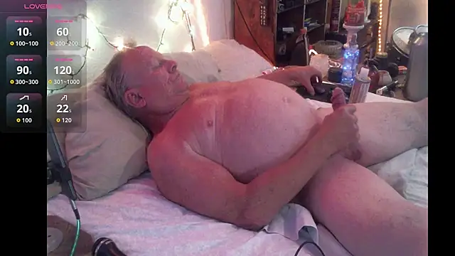 Snapshot of Pussyeat2please chatting on 12, 3, 2026 Pussyeat2please online show from 12, 3, 2026