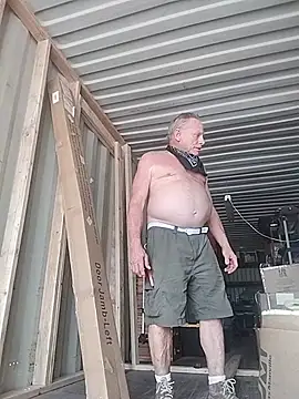 Pussyeat2please online show from 12, 5, 2026