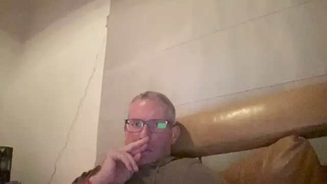 choupipat1 online show from 24, 9, 2025