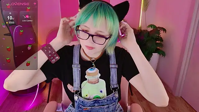 CoralineYoung online show from 2, 5, 2026