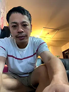 Snapshot of muut1215 chatting on 20, 10, 2025 muut1215 online show from 20, 10, 2025