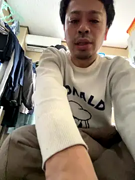 Snapshot of muut1215 chatting on 20, 12, 2025 muut1215 online show from 20, 12, 2025