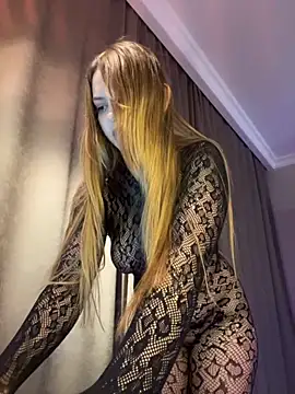 Snapshot of Nikole_Boom chatting on 25, 9, 2025 Nikole Boom online show from 25, 9, 2025