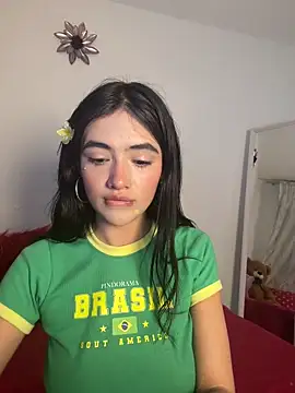 Snapshot of mandy222_ chatting on 7, 10, 2025 mandy222 online show from 7, 10, 2025