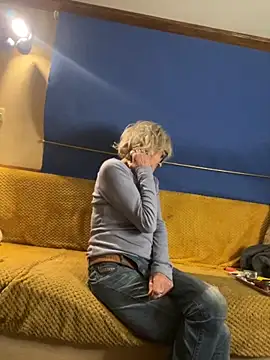 Snapshot of ladyboatlady chatting on 8, 11, 2025 ladyboatlady online show from 8, 11, 2025