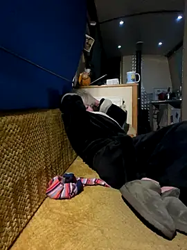 Snapshot of ladyboatlady chatting on 27, 11, 2025 ladyboatlady online show from 27, 11, 2025