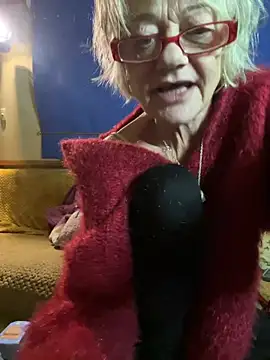 Snapshot of ladyboatlady chatting on 19, 1, 2026 ladyboatlady online show from 19, 1, 2026