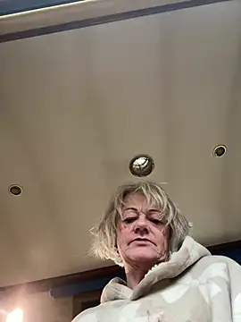 Snapshot of ladyboatlady chatting on 15, 2, 2026 ladyboatlady online show from 15, 2, 2026