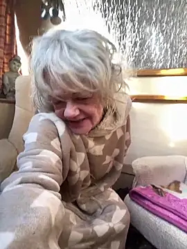 Snapshot of ladyboatlady chatting on 14, 3, 2026 ladyboatlady online show from 14, 3, 2026