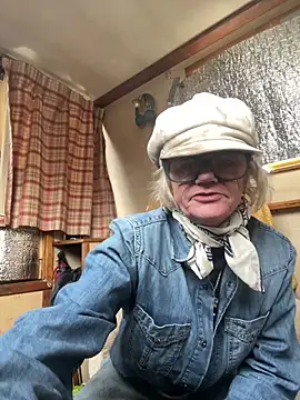 Snapshot of ladyboatlady chatting on 20, 3, 2026 ladyboatlady online show from 20, 3, 2026