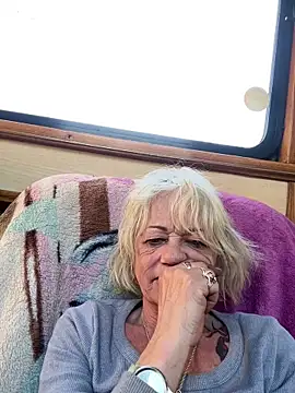 Snapshot of ladyboatlady chatting on 21, 3, 2026 ladyboatlady online show from 21, 3, 2026