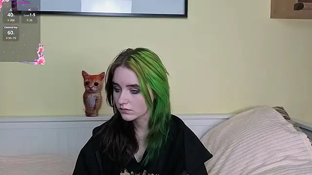 Snapshot of PortiaHedge chatting on 29, 9, 2025 PortiaHedge online show from 29, 9, 2025